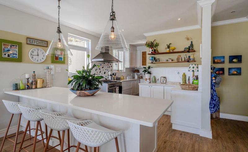 4 Bedroom Property for Sale in Simons Town Western Cape